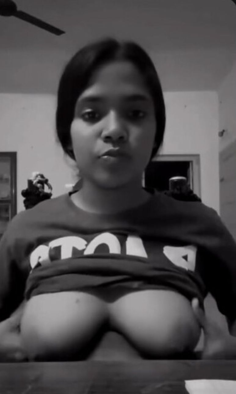 INSTA HORNY THICK BABE SHOWING BIG BOOBS